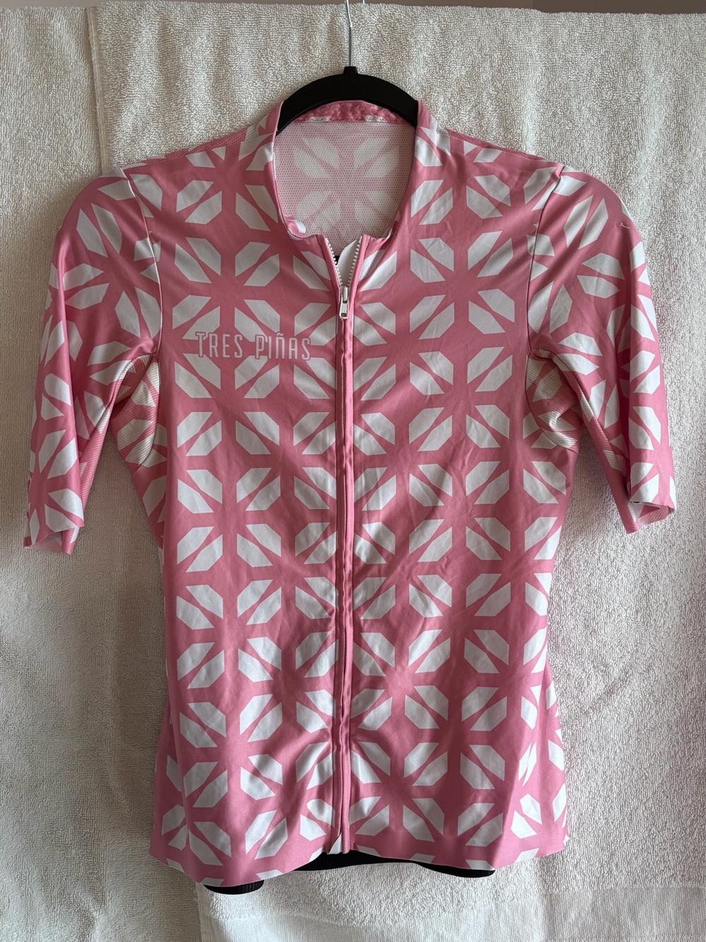 Tres Piñas Pink Geometric Zip-Front Women's Cycling Jersey